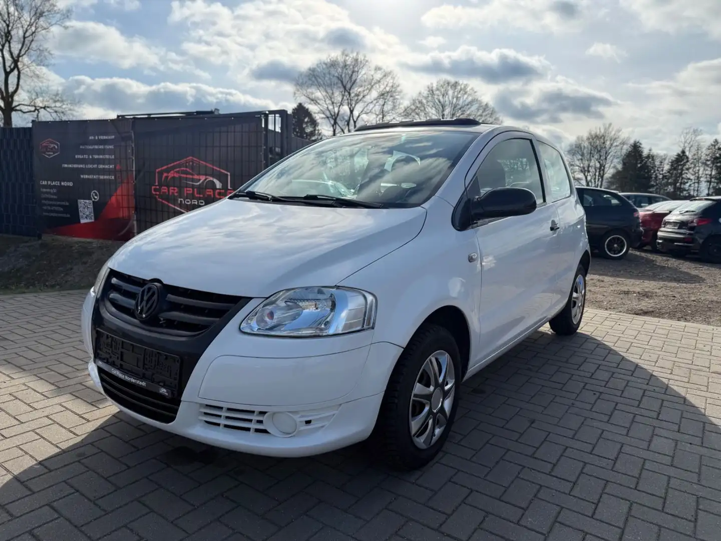 Volkswagen Fox Basis TÜV NEU/FALTDACH/GEPFLEGT Silber - 1