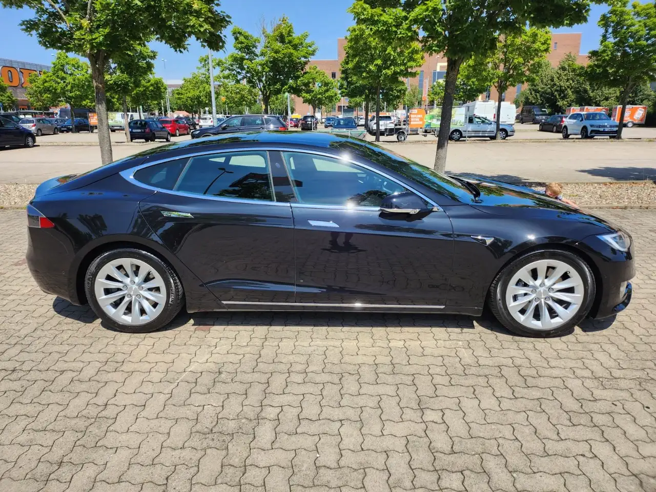 Tesla Model S