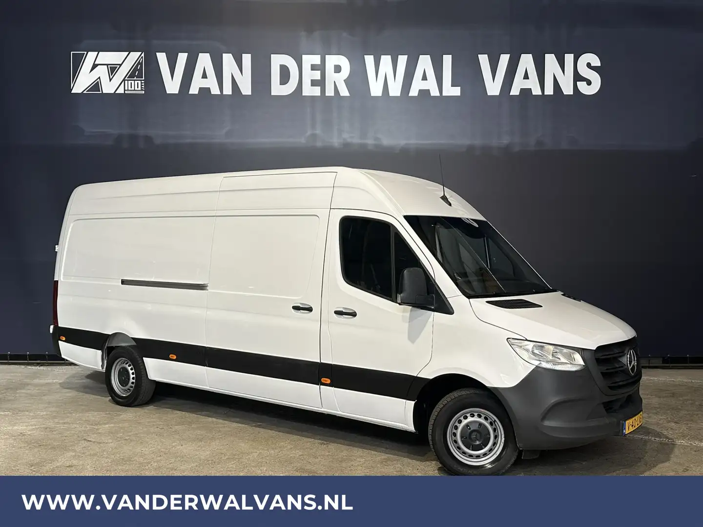 Mercedes-Benz Sprinter 317 CDI 170pk L3H2 Euro6 Airco | Camera | Apple Ca Wit - 1