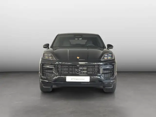 Porsche Cayenne view 8