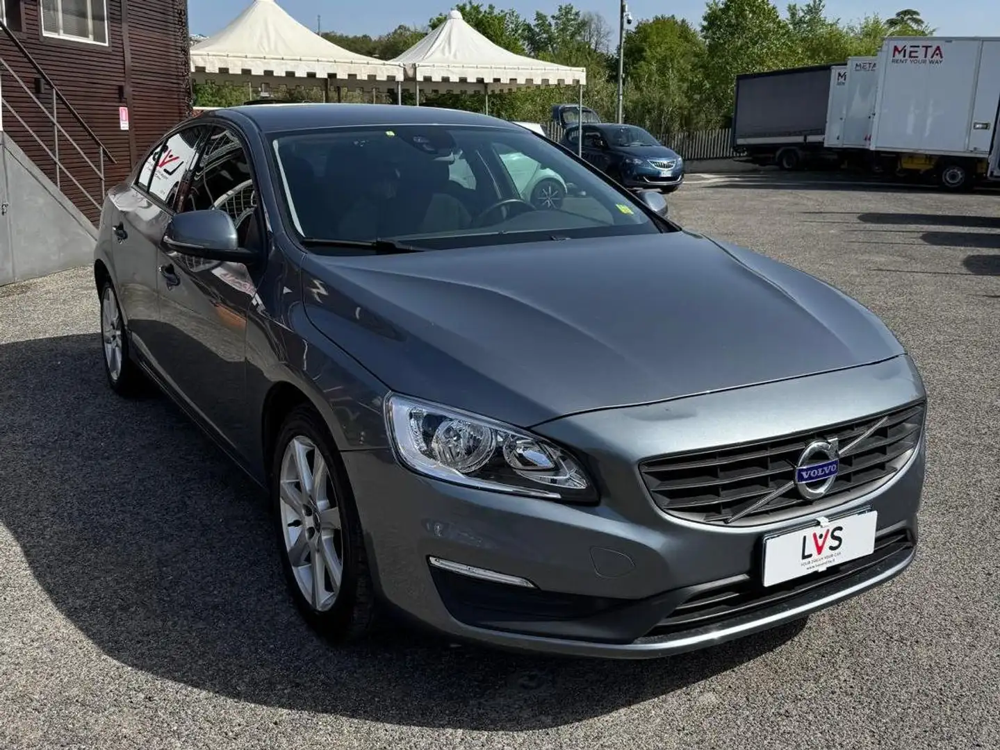 Volvo S60 S60 2.0 d3 Business geartronic Šedá - 2