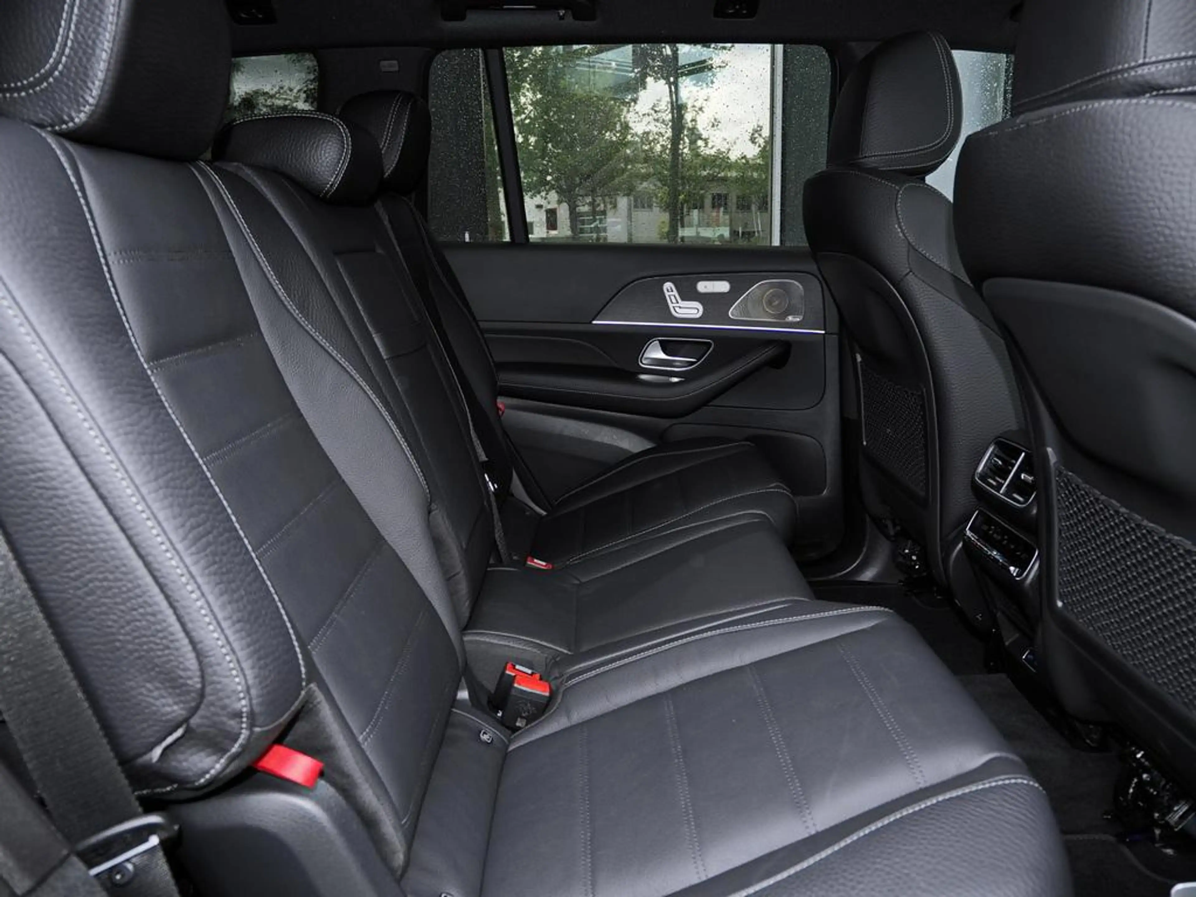 Mercedes-Benz GLS 450 d 4M AMG  7SITZE STANDHZ AHK 360° KAMERA — photo 15