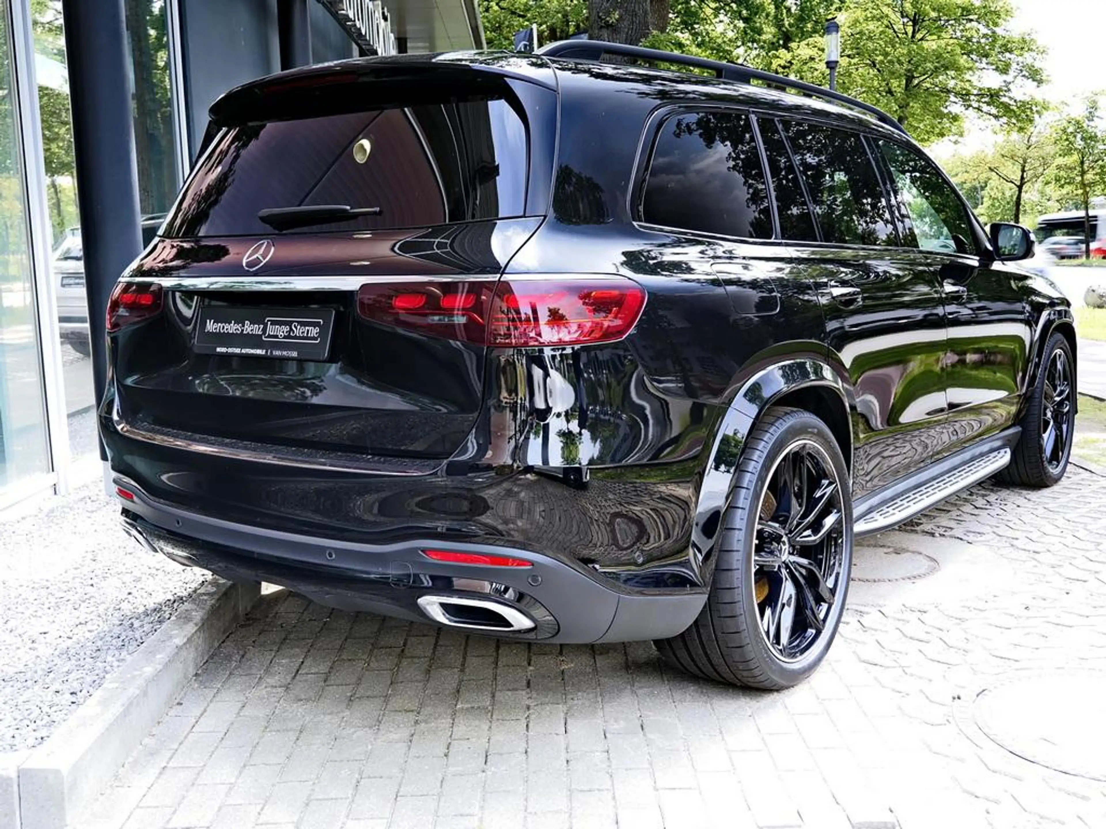 Mercedes-Benz GLS 450 d 4M AMG  7SITZE STANDHZ AHK 360° KAMERA — photo 6