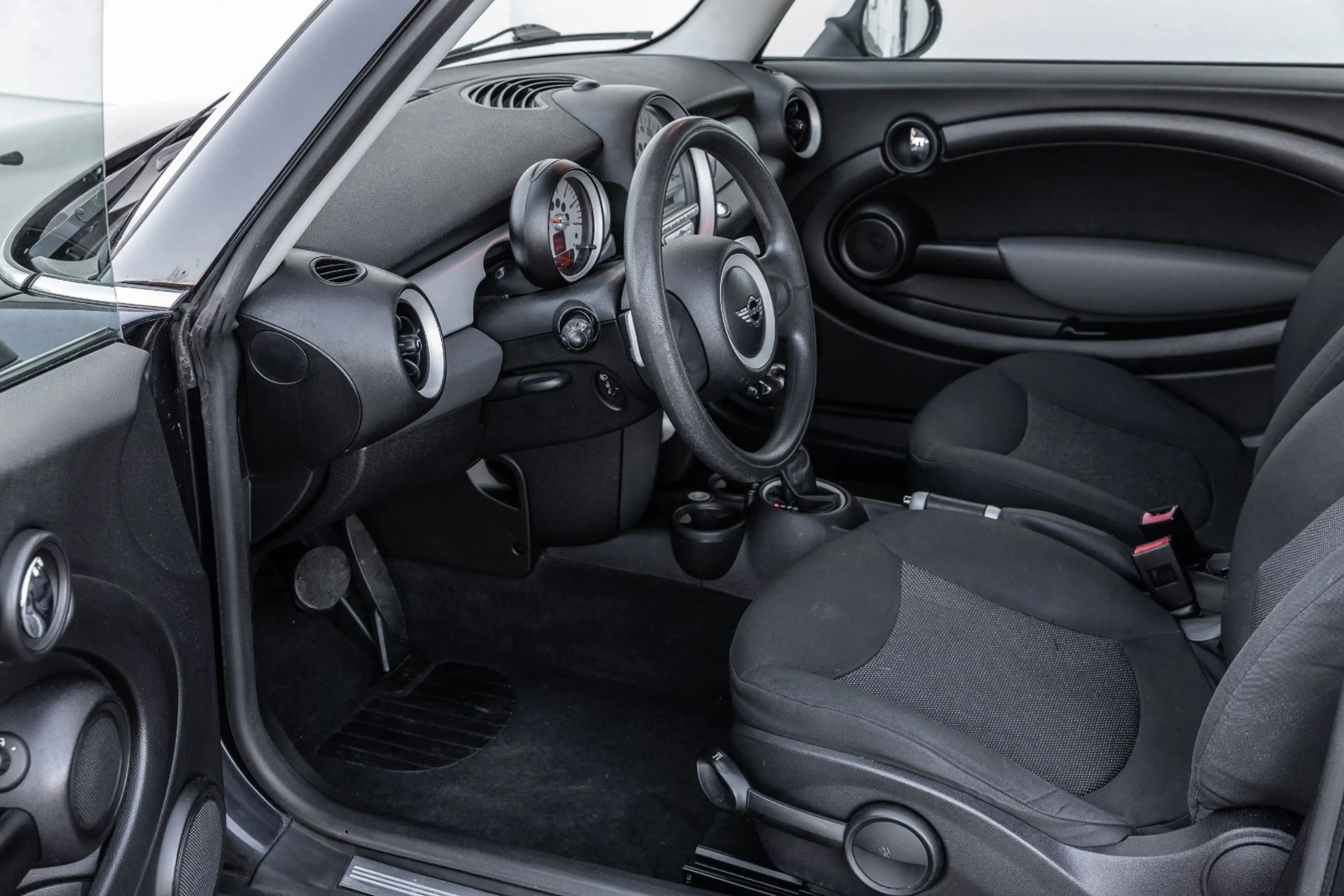 MINI Cooper D COOPER 1,6 D AUTOMATIK ° TÜV NEU ° GARANTIE — photo 9