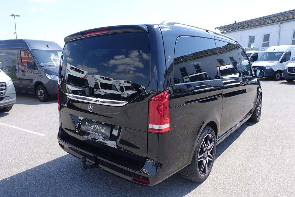 Mercedes-Benz V 250