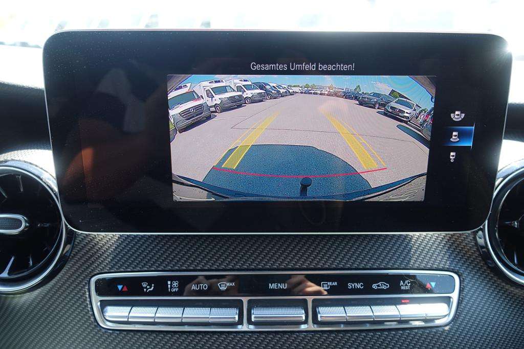 Mercedes-Benz V 250