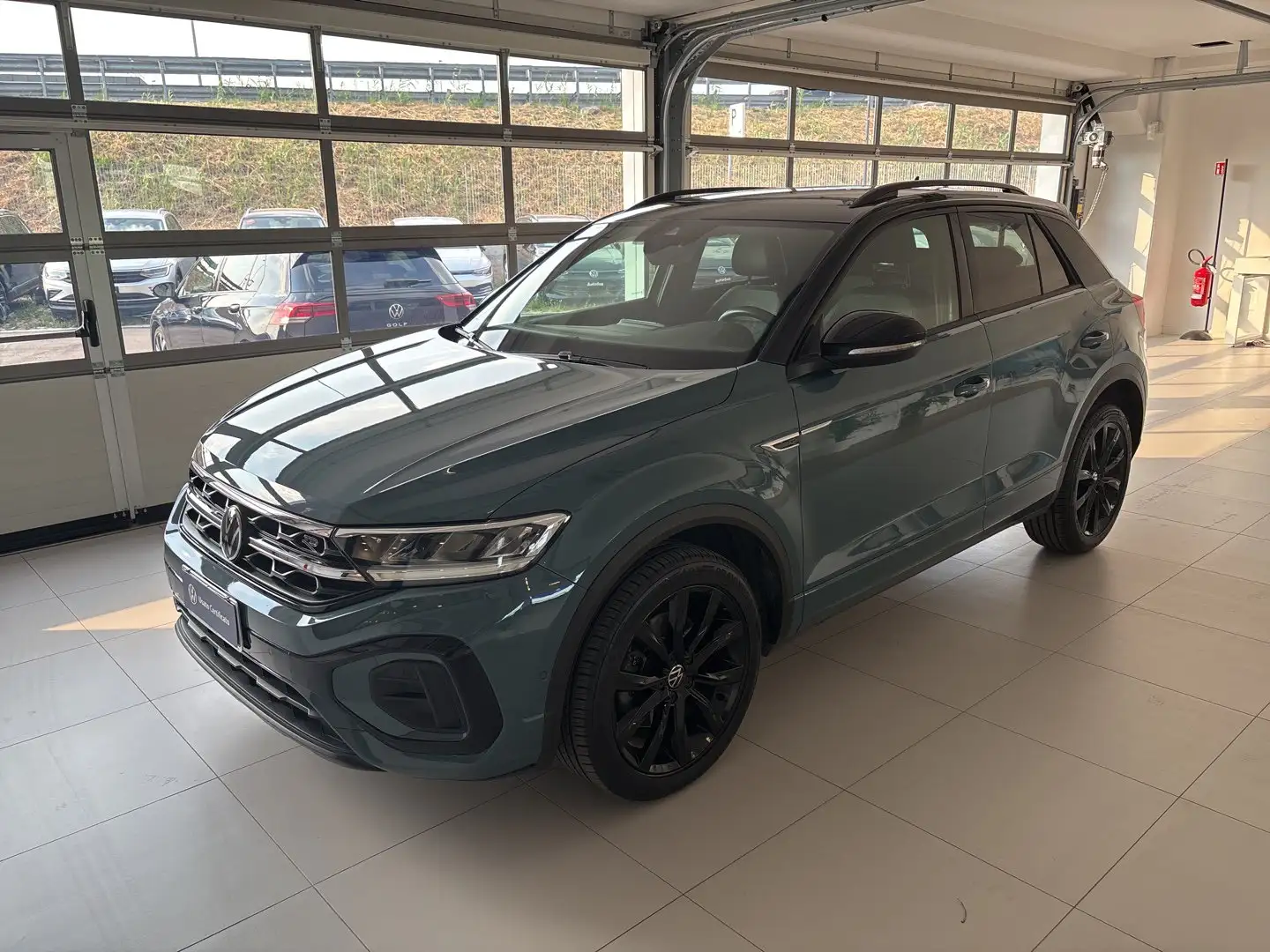 Volkswagen T-Roc T ROC 2.0 TDI R-LINE 150CV DSG Nero - 1