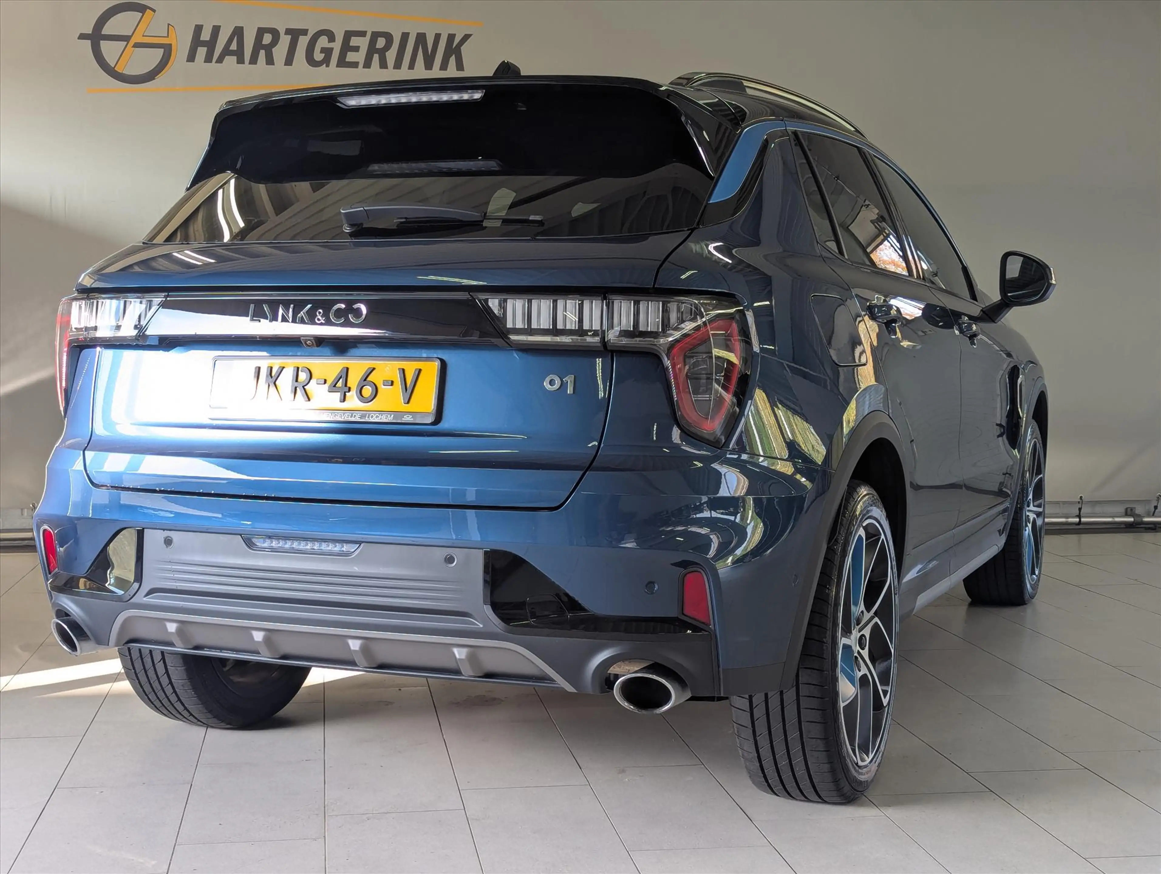 Lynk & Co 01 1.5TD 261pk PHEV 1.5 Aut *Zwarte hemel/360 Camera/ — photo 4