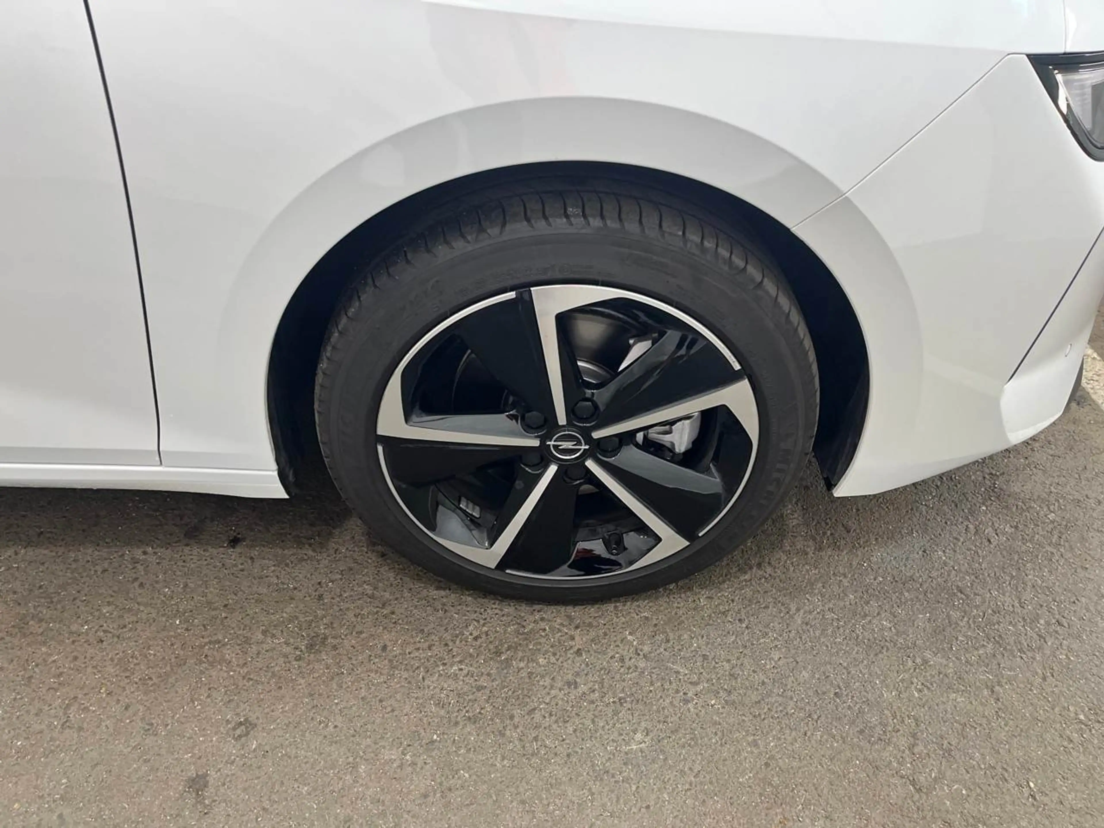 Opel Astra L 1.5 D Elegance Key Lane Navi RKam AUT — photo 13