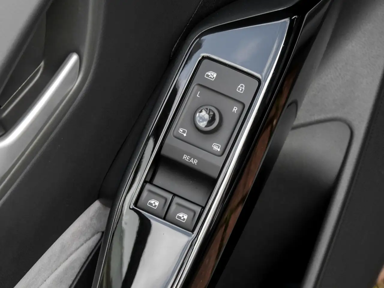 Volkswagen ID.3 Pro ACC NAVI CarPlay RÜCKKAMERA AHK FÜR FAH, миниатюра 13
