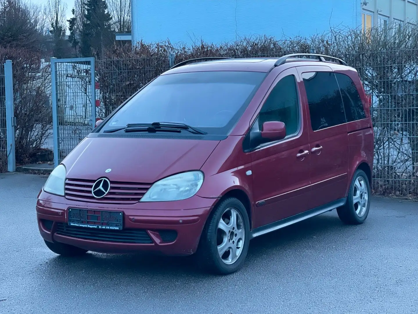 Mercedes-Benz Vaneo 1.9 Family TÜV 09.2027 Rojo - 2