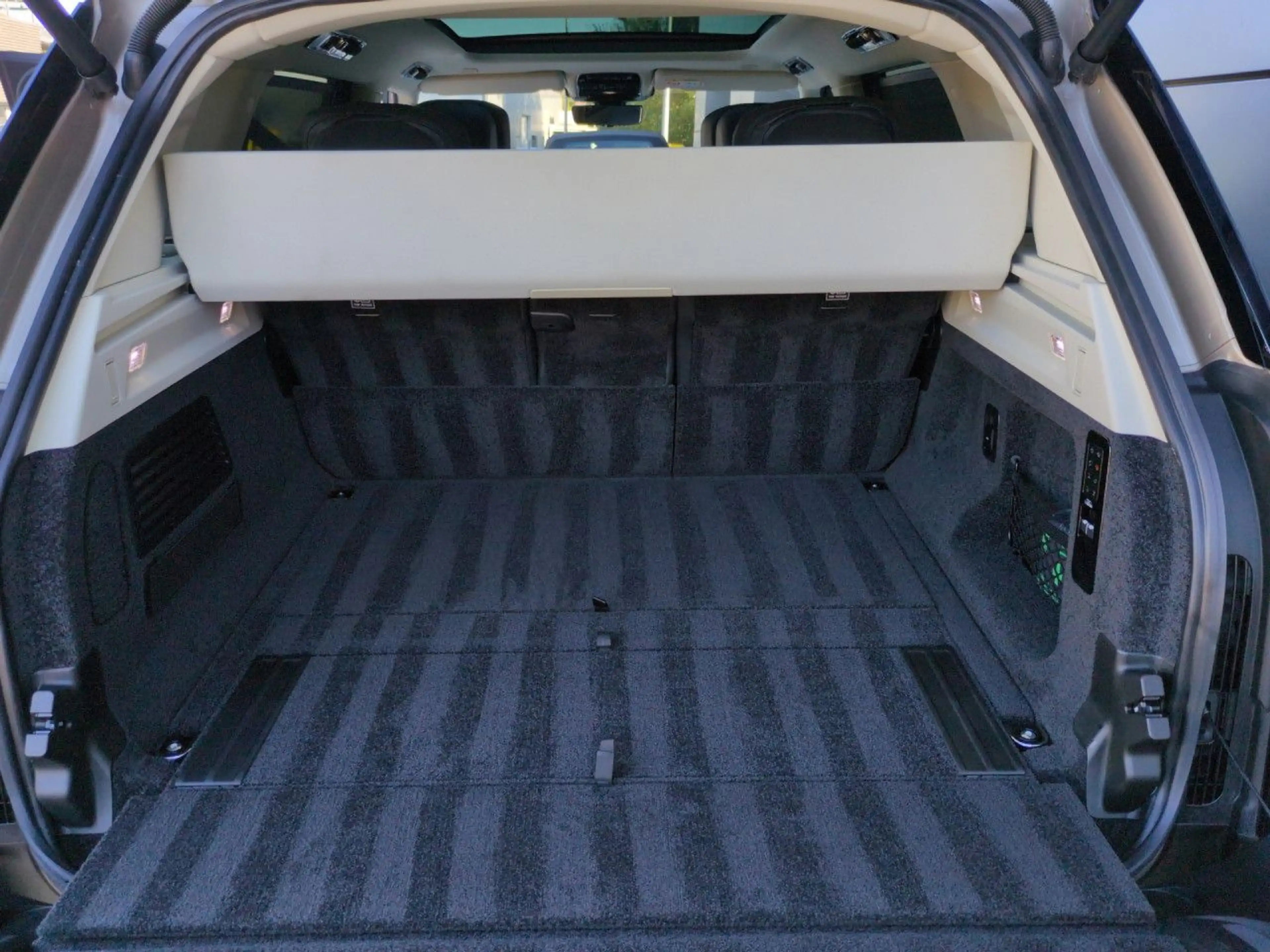 Land Rover Range Rover P530 LWB 5-Sitzer Autobiography Navi — photo 11