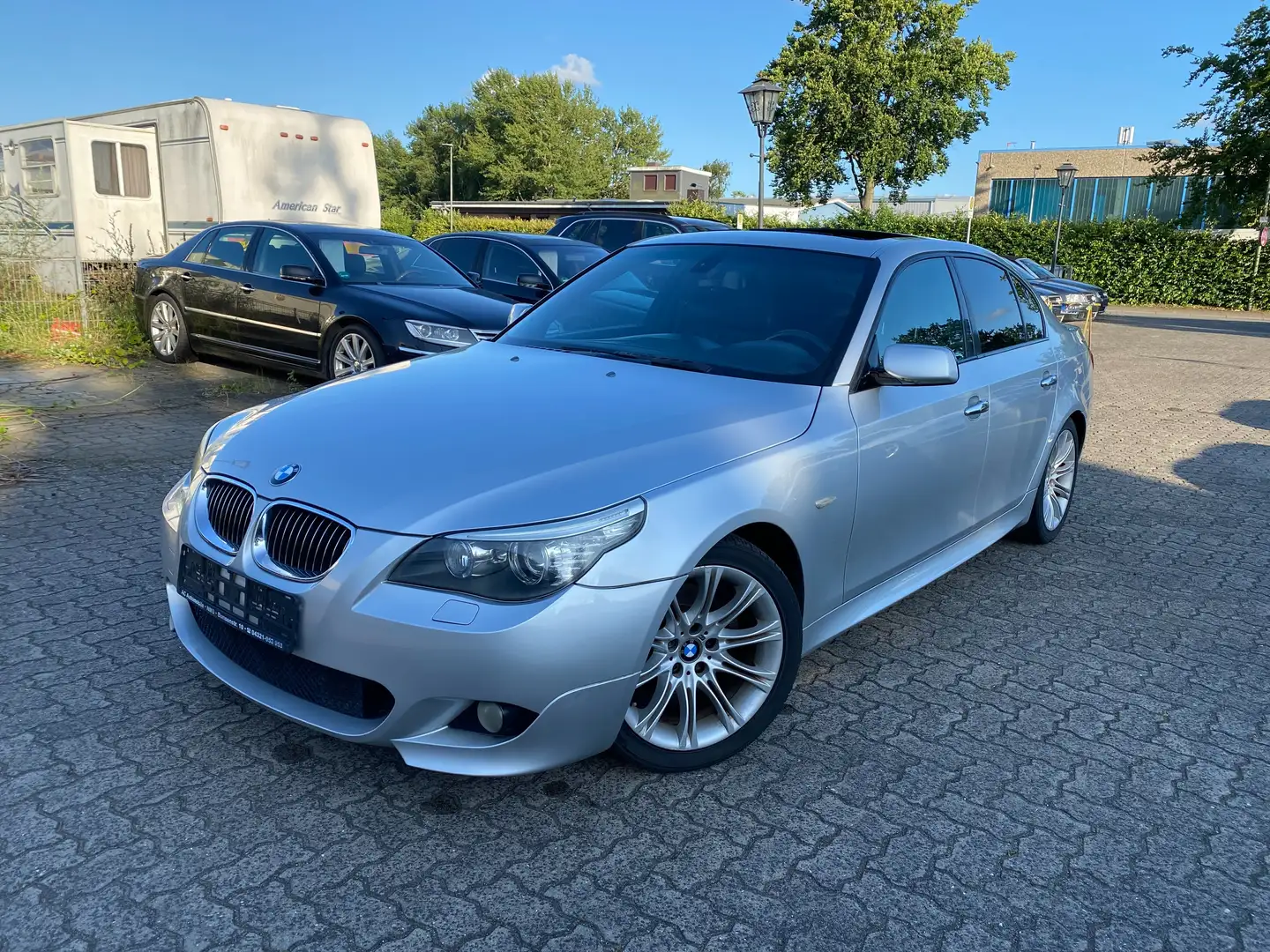 BMW 525 525i M-SPORTPAKET WENIG KM Argento - 1