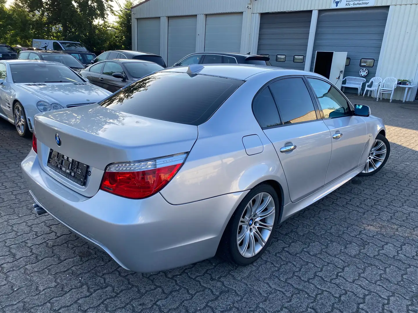 BMW 525 525i M-SPORTPAKET WENIG KM Argento - 2