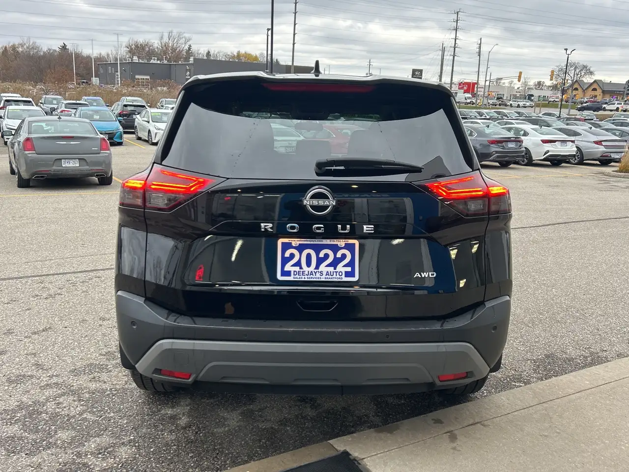 Nissan Rogue снимка Nissan Rogue