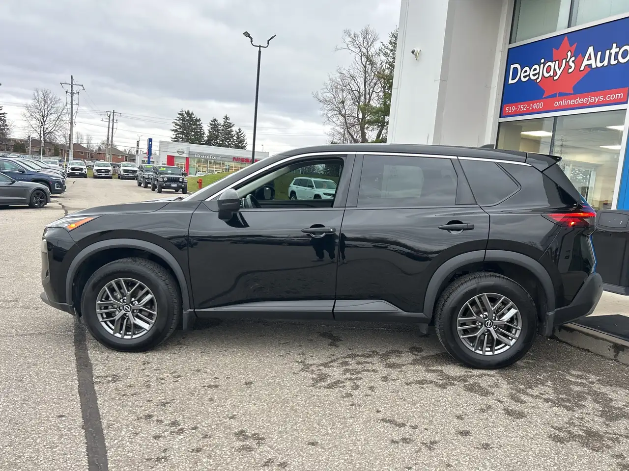 Nissan Rogue снимка Nissan Rogue