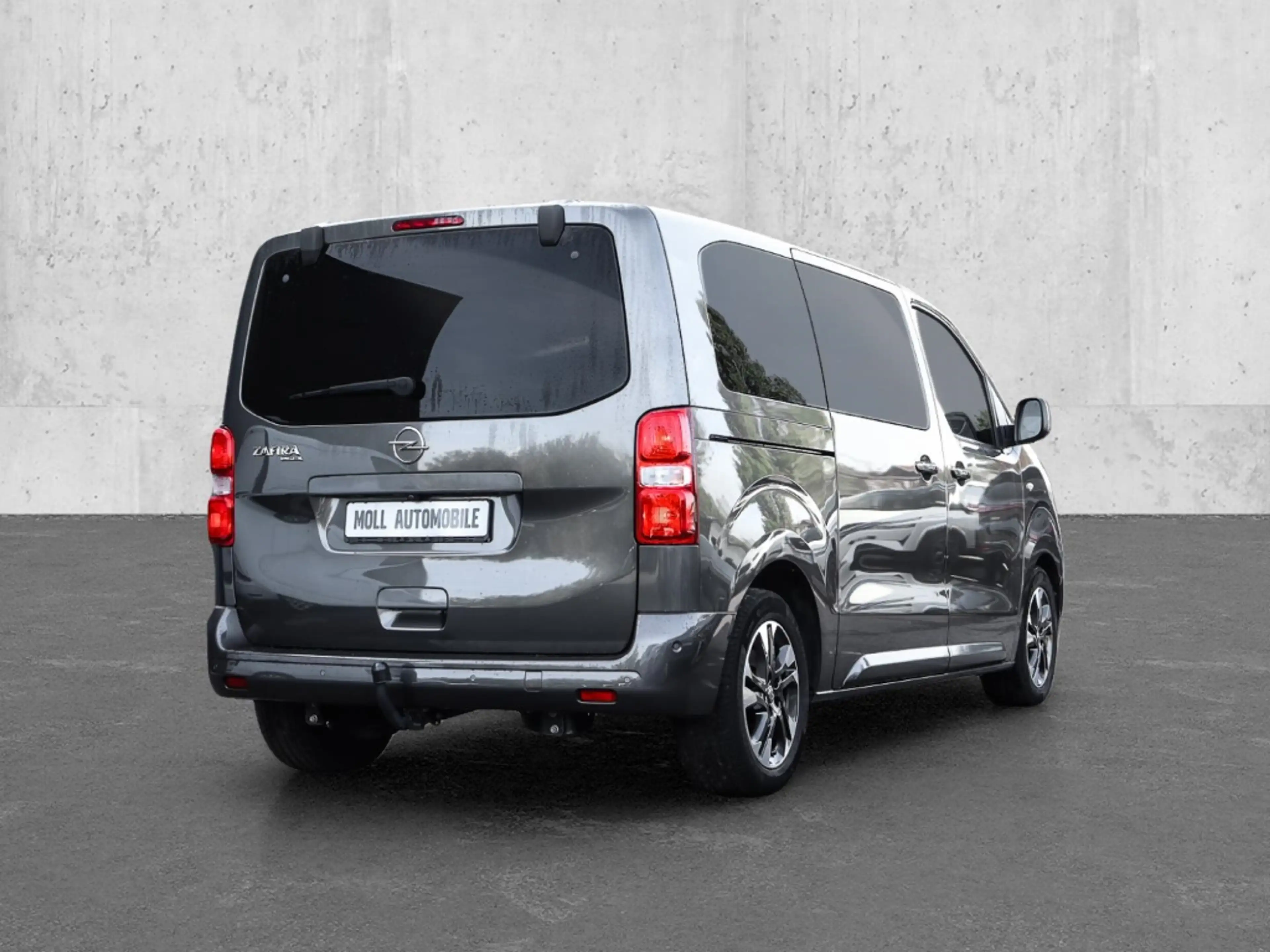 Opel Zafira Life Tourer M LEDER NAVI HUD StandHZG AHK-abnehmba — photo 2
