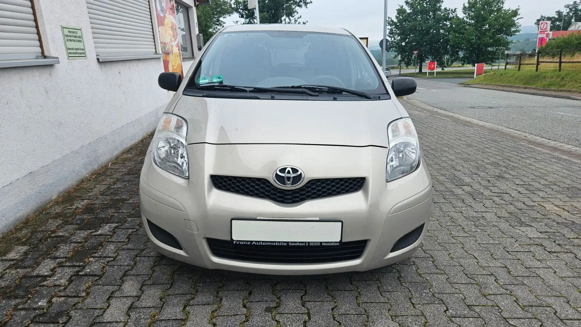 Toyota Yaris Cool, 1.0 VVT-i, Klima, PDC, TüV NEU Gold - 2