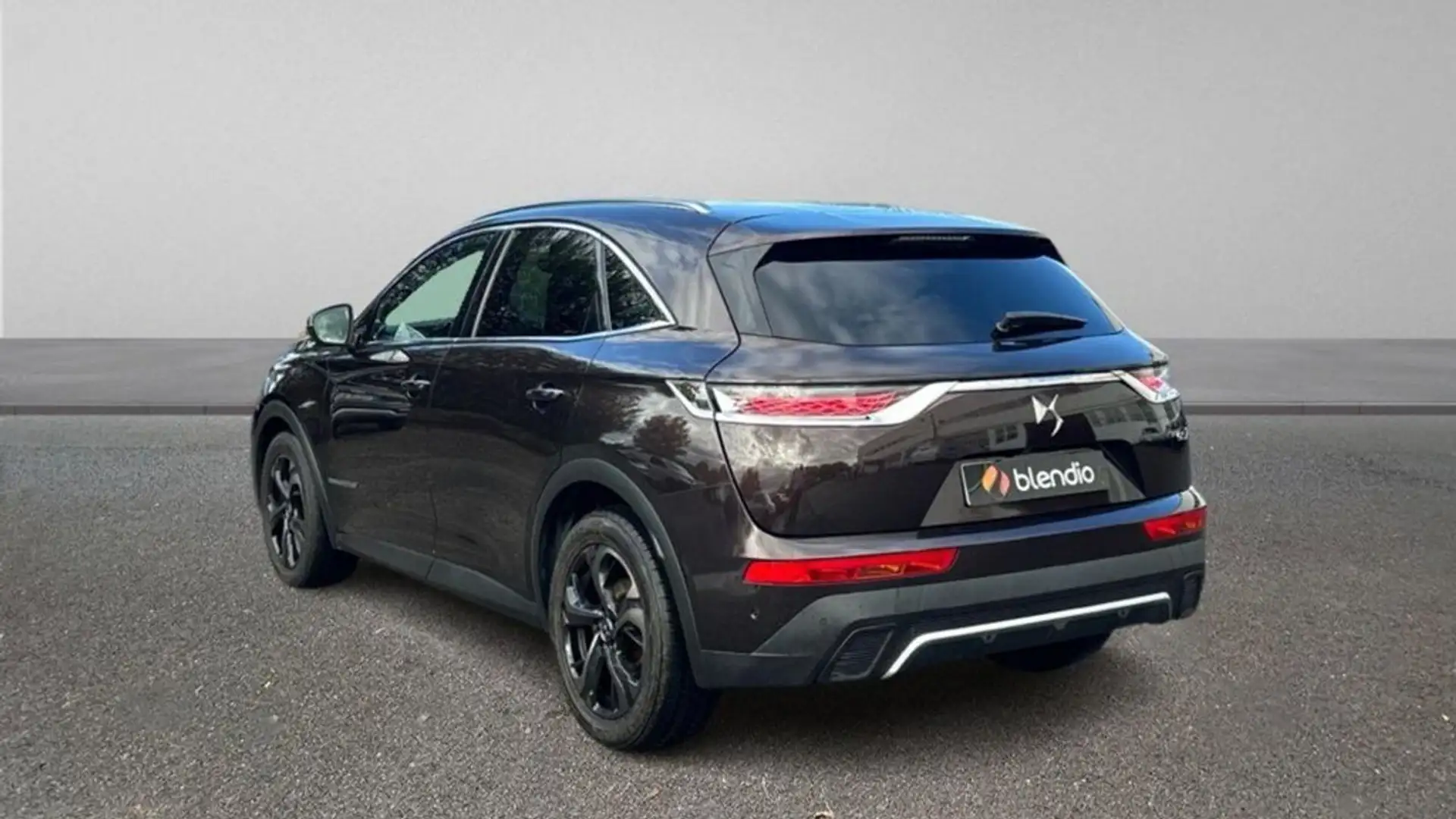 DS Automobiles DS 7 Crossback 1.5 BLUEHDI 96KW SO CHIC 130CV 5P Burdeos - 2
