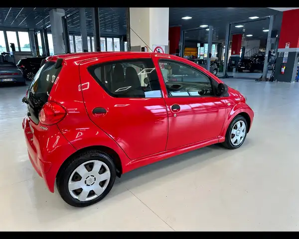 Toyota Aygo view 5
