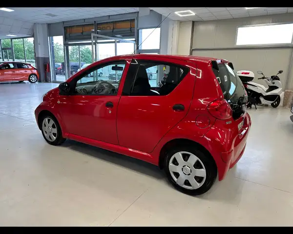 Toyota Aygo view 4