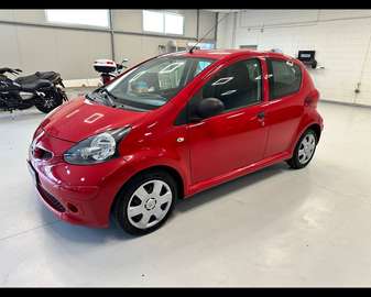 5 Porte 1.0 VVT-i Sol