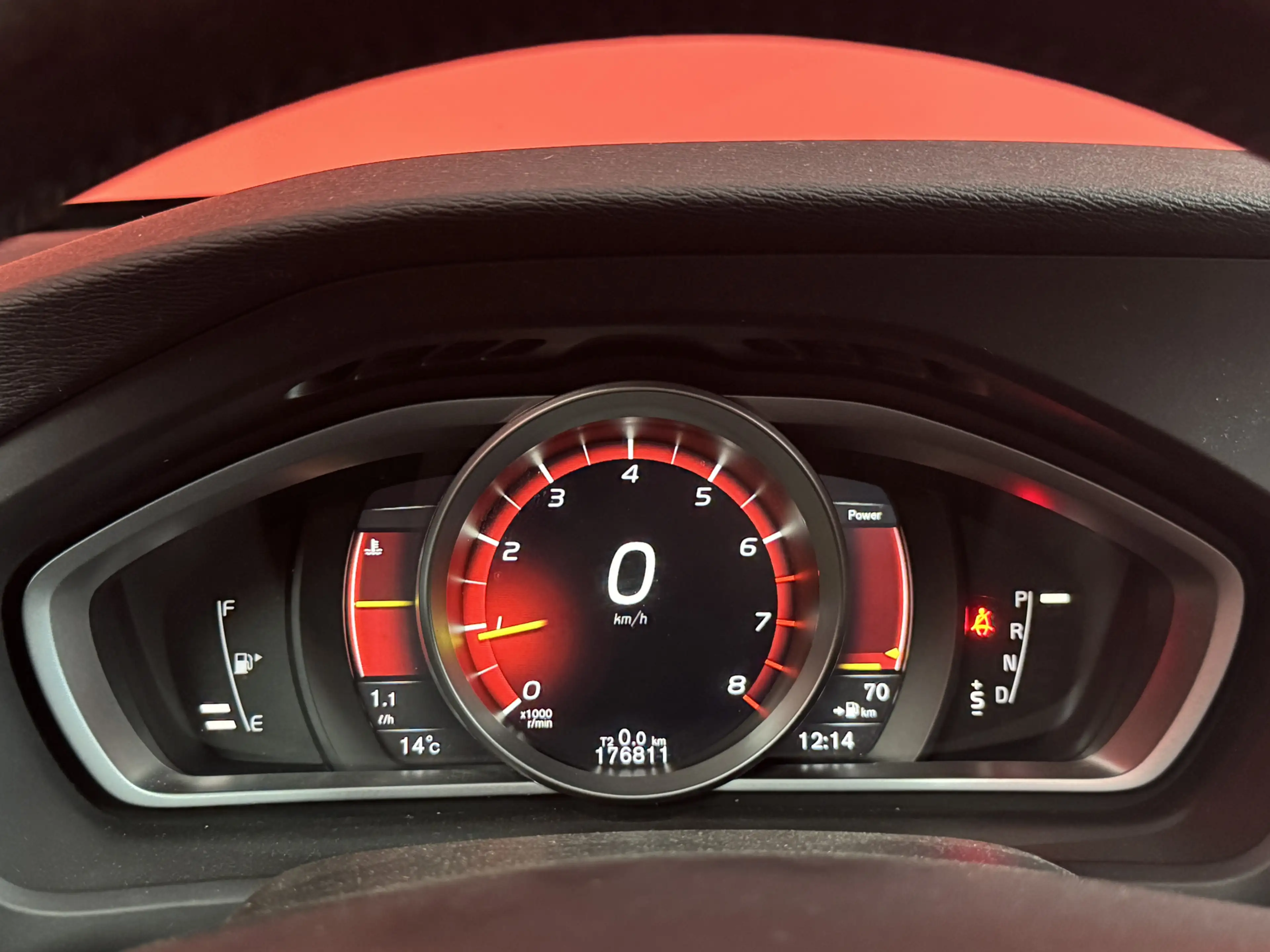 Volvo V40 Cross Country 1.5 T3 Nordic+ | Automaat | Navigatie | Climate Co — photo 13