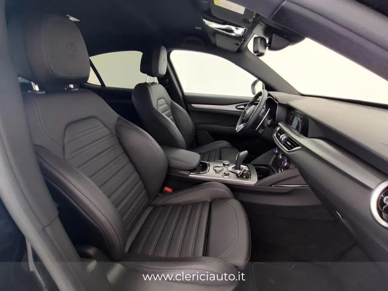 Alfa Romeo Stelvio 2024