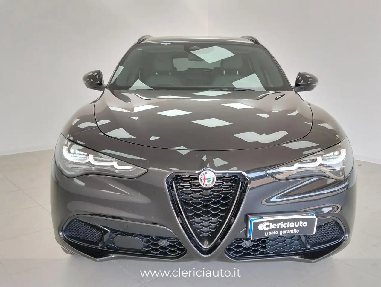 Alfa Romeo Stelvio 2024 — фото 6