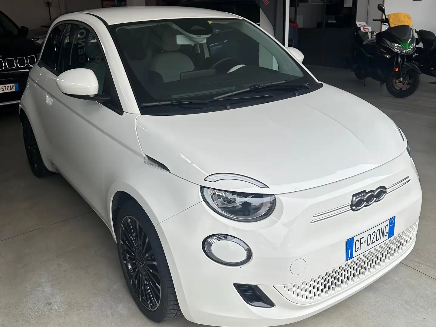 Fiat 500e 500 IV 2020 42 kWh La Prima Bianco - 2