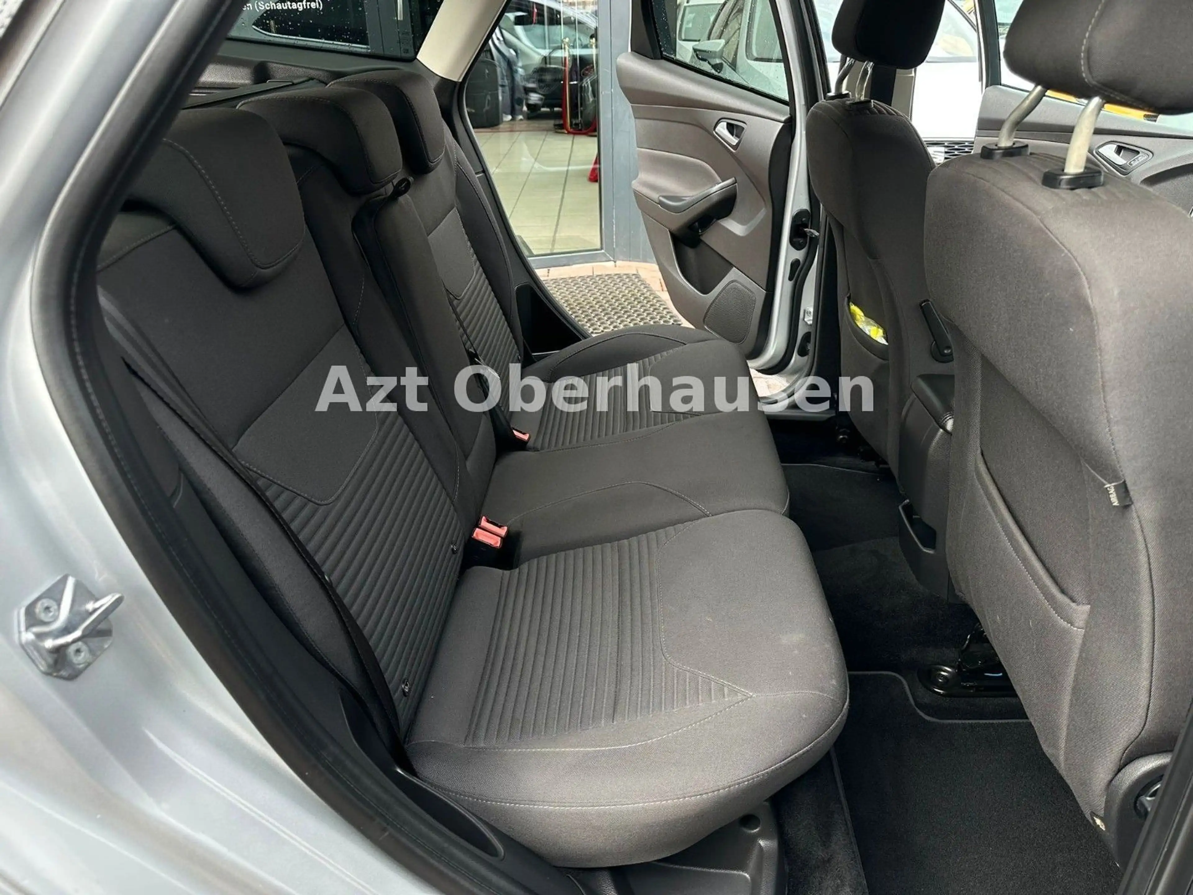 Ford Focus Turnier Titanium*AUTOMATIK*ZAHNRIEMEN NEU* — photo 22