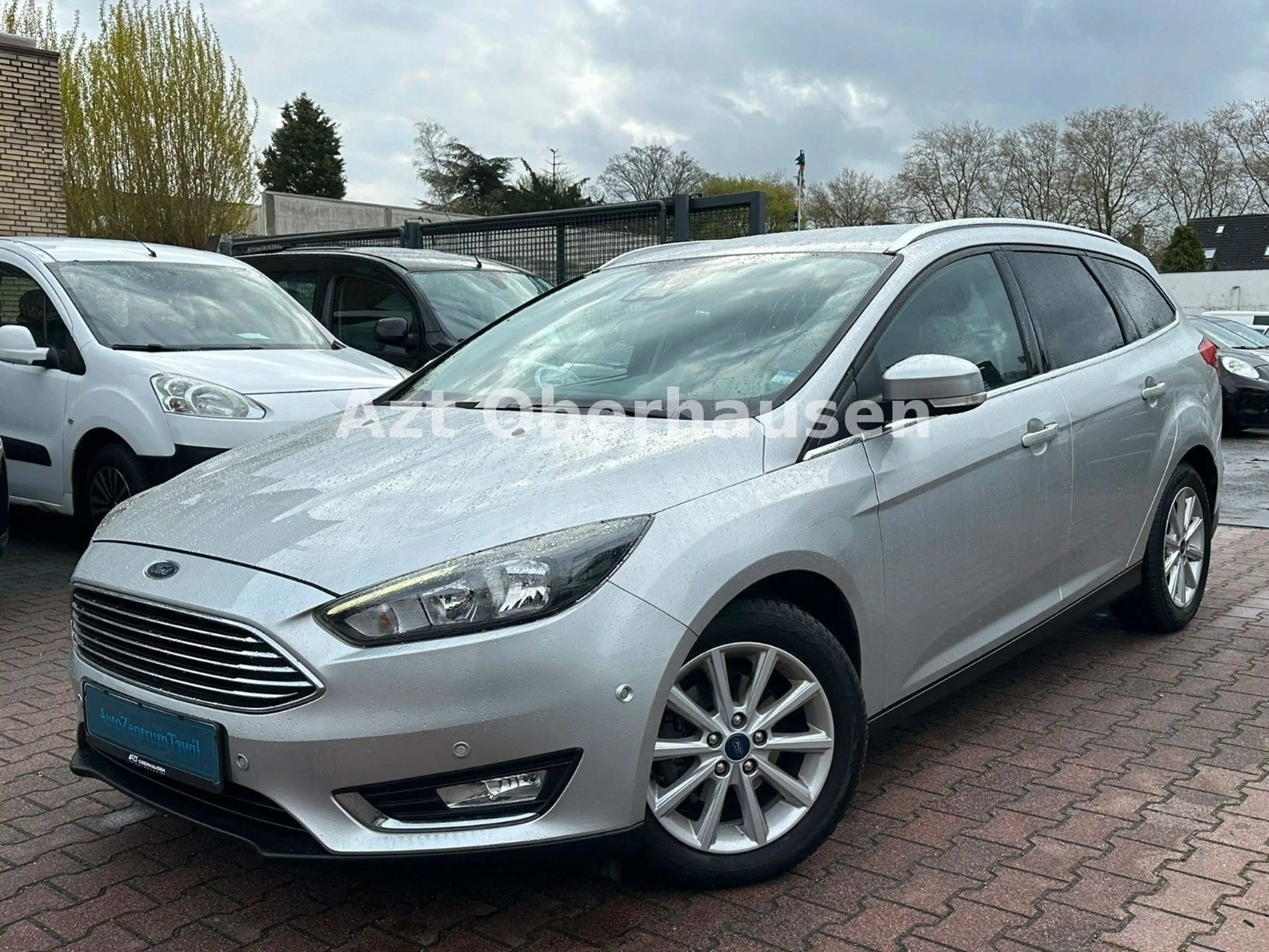 Ford Focus Turnier Titanium*AUTOMATIK*ZAHNRIEMEN NEU* — photo 3