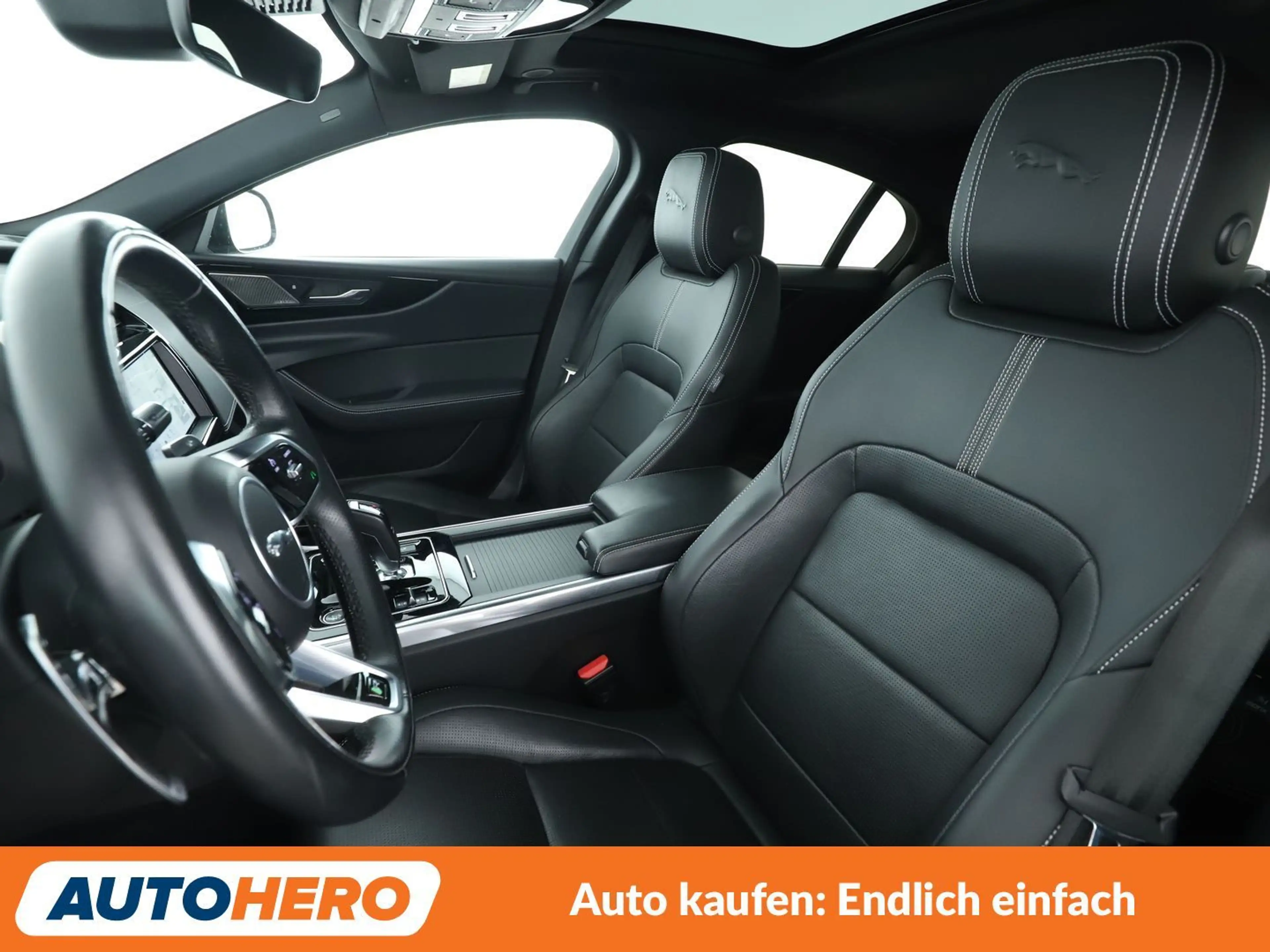 Jaguar XE 25t R-Dynamic Black Aut*NAVI*LED*ACC*CAM*PDC*SHZ* — photo 10