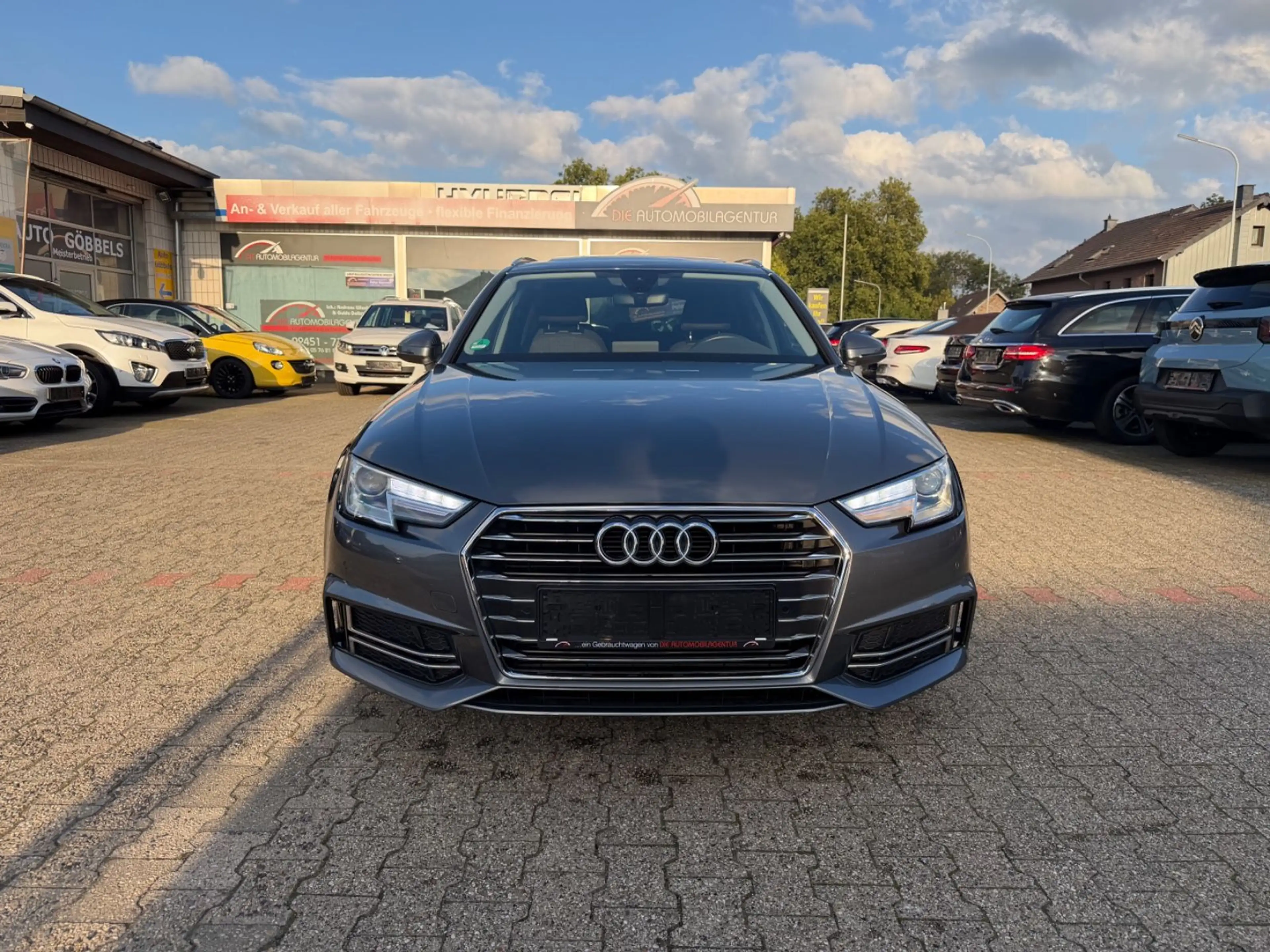 Audi A4 Avant 40 TFSI design Pano PDC MMI TEMPO — photo 2