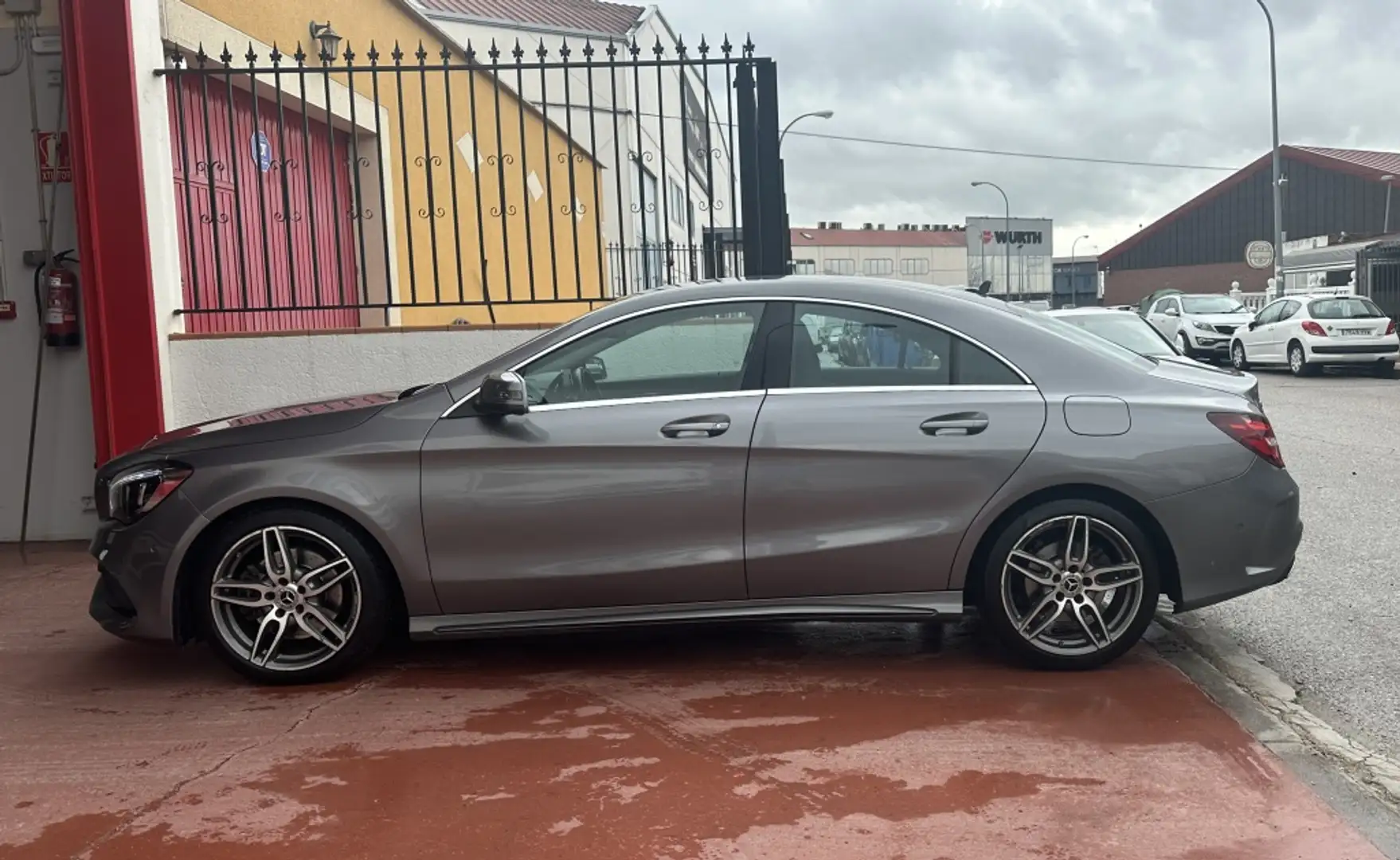 Mercedes-Benz CLA 250 Sport 4Matic 7G-DCT Grijs - 1