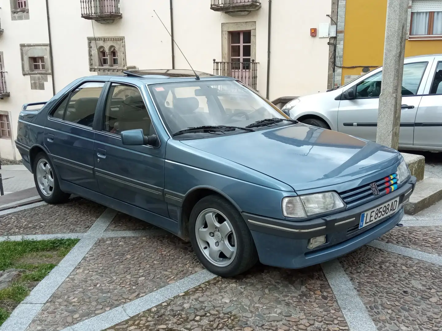 Peugeot 405 1.9 Mi16 A.A. Modrá - 1