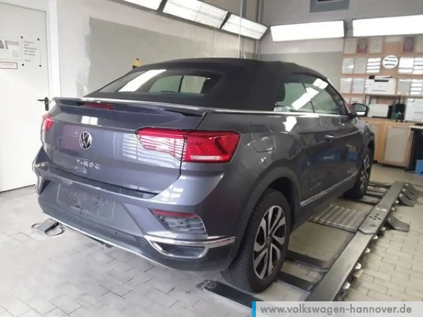 Volkswagen T-Roc 1.0 TSI Active Navi LED ACC PDC Gris - 2