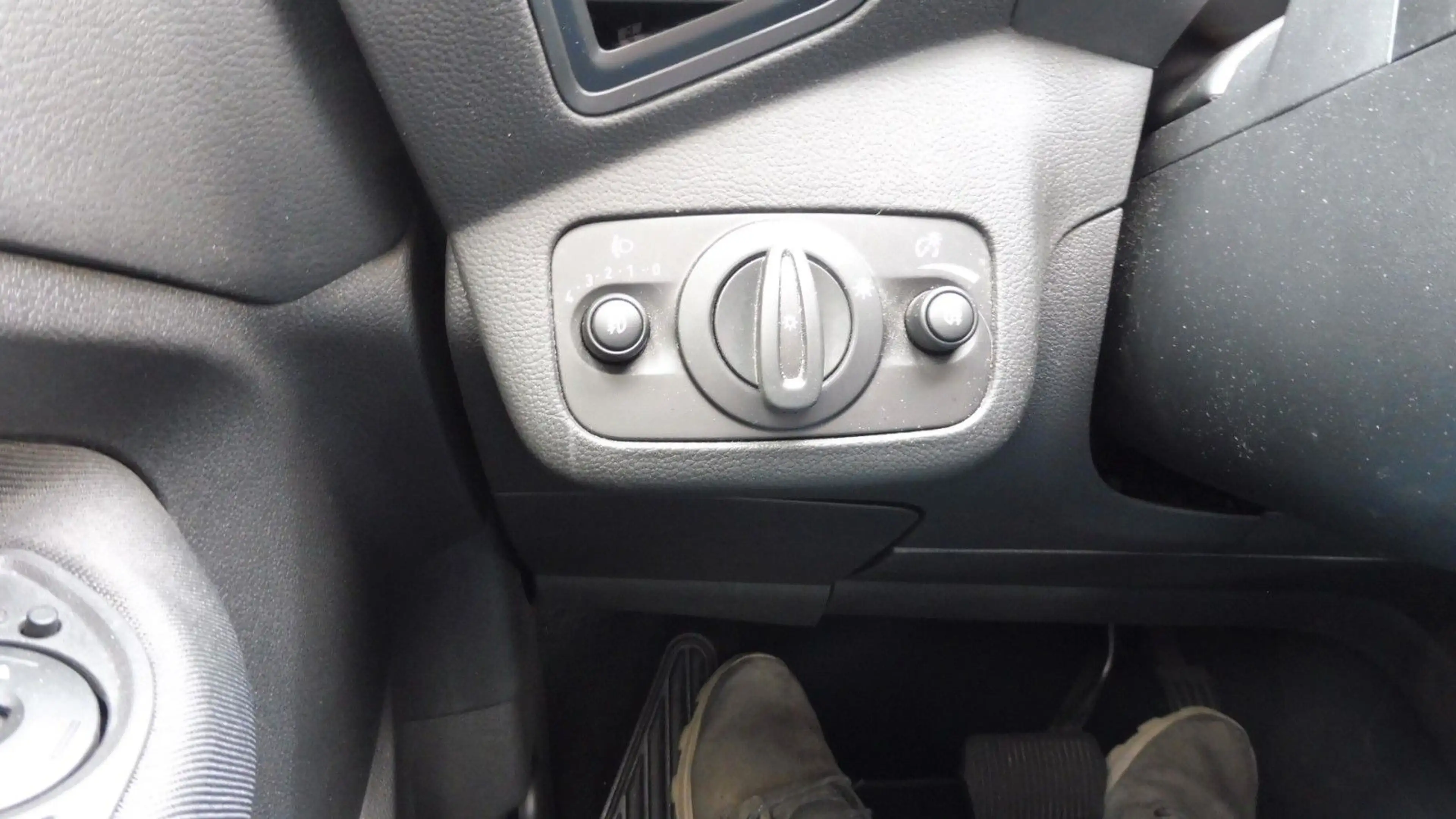 Ford C-Max C-MAX Trend Automatik — photo 12