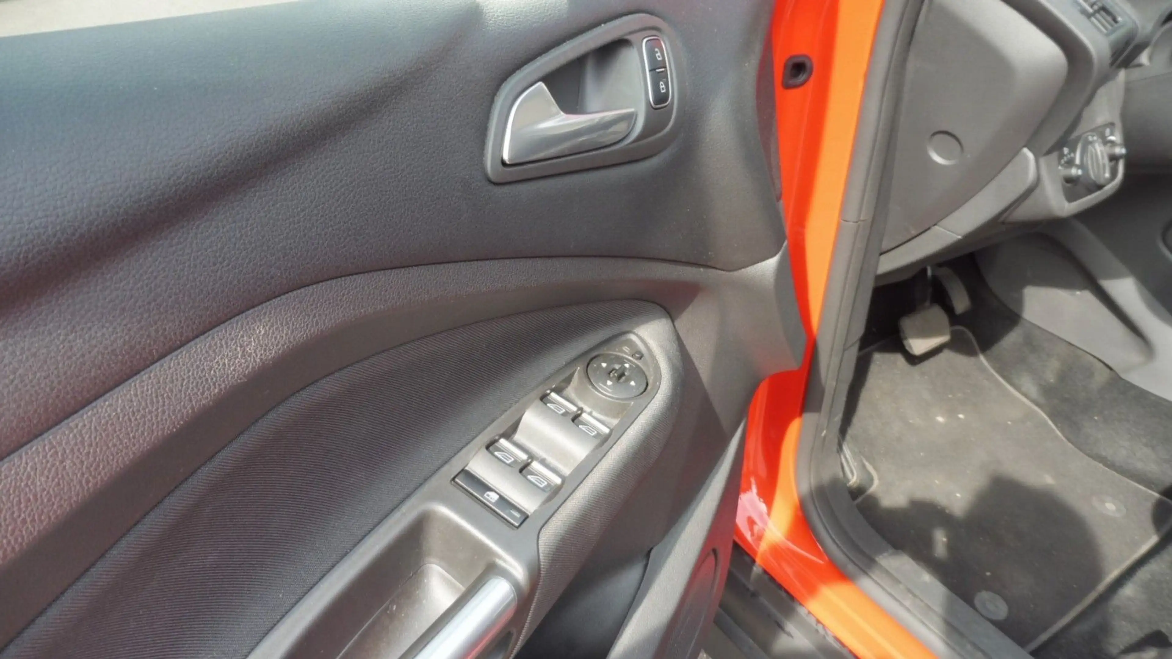 Ford C-Max C-MAX Trend Automatik — photo 11