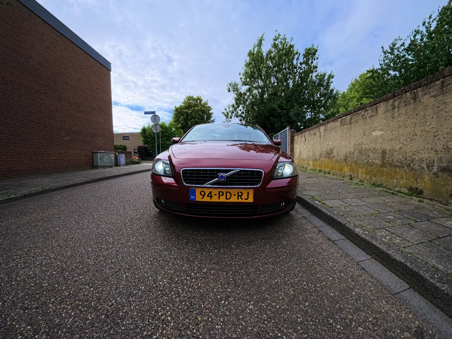 Volvo S40 2.4 Aut. Kinetic - 1