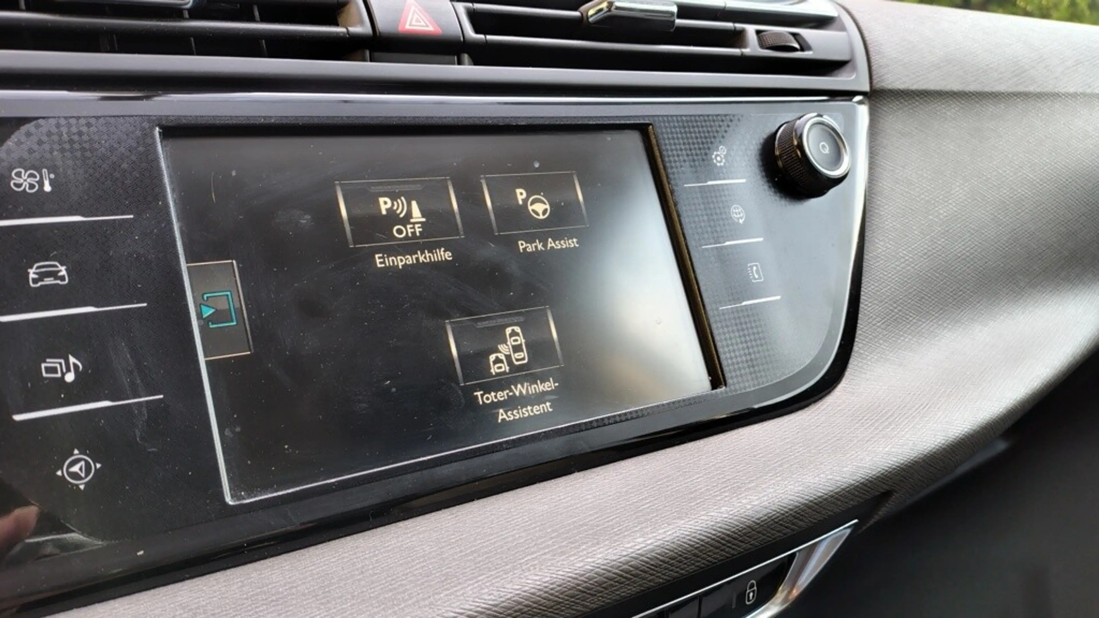 Citroen Grand C4 Picasso BlueHDi 120 S&S EAT6 Intensive — photo 13