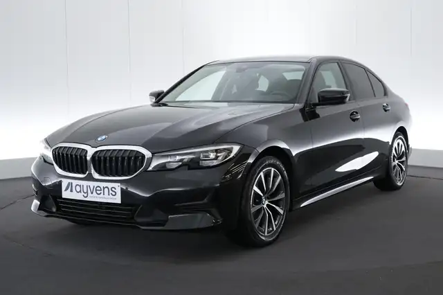 BMW 318 3 318dA Business+ LEDER/CUIR LED GPS PDC Carplay V