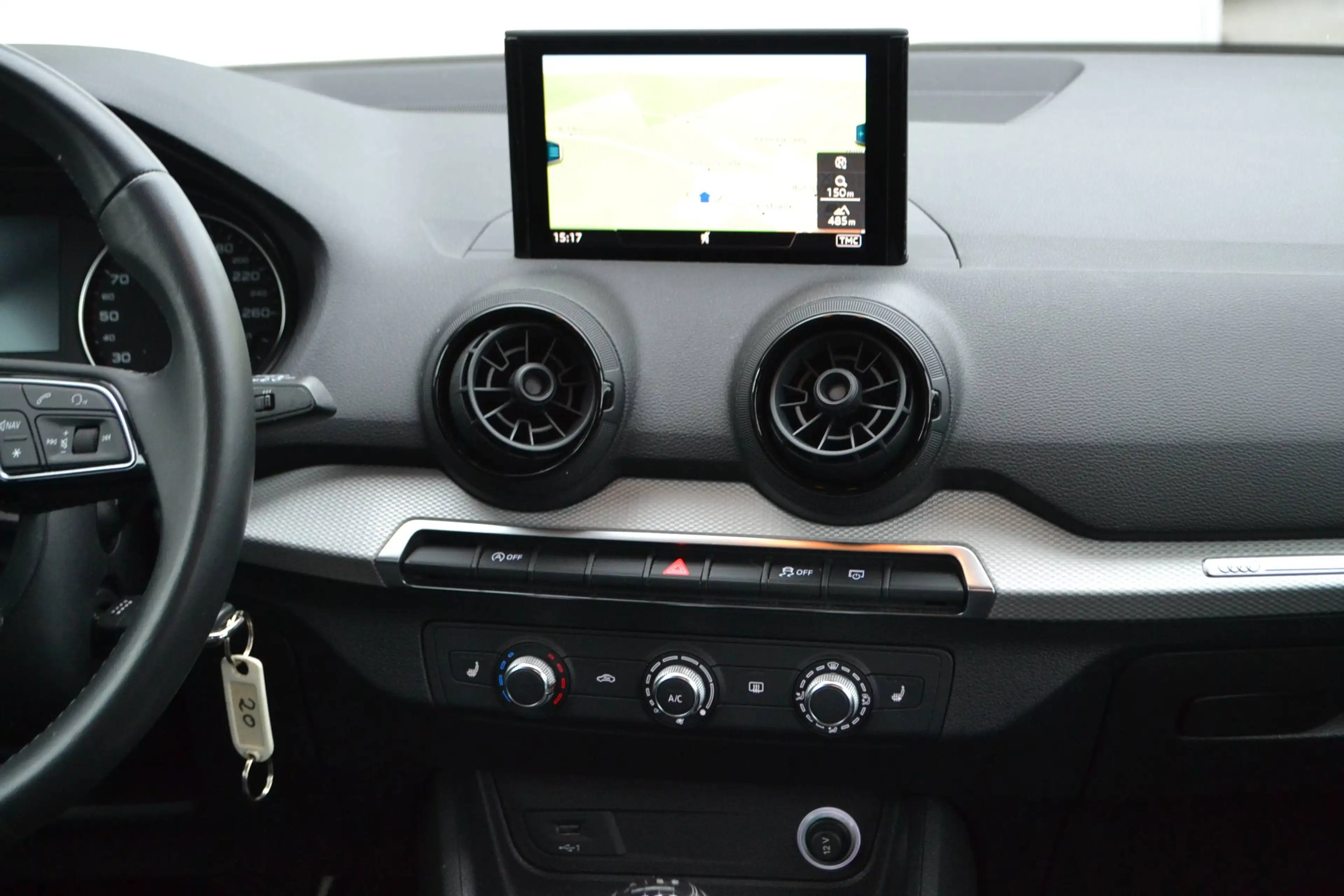 Audi Q2 Q2 1.0 TFSI *6Gang*NAVI*ALU* — photo 9