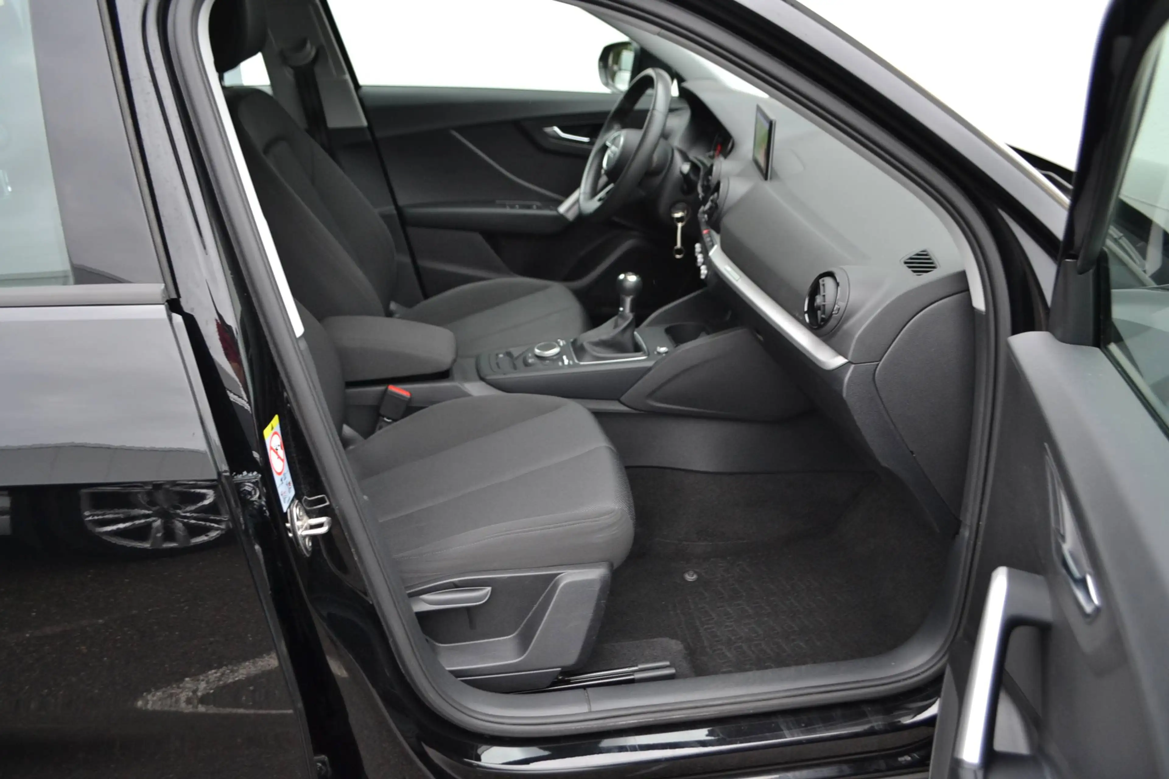 Audi Q2 Q2 1.0 TFSI *6Gang*NAVI*ALU* — photo 4