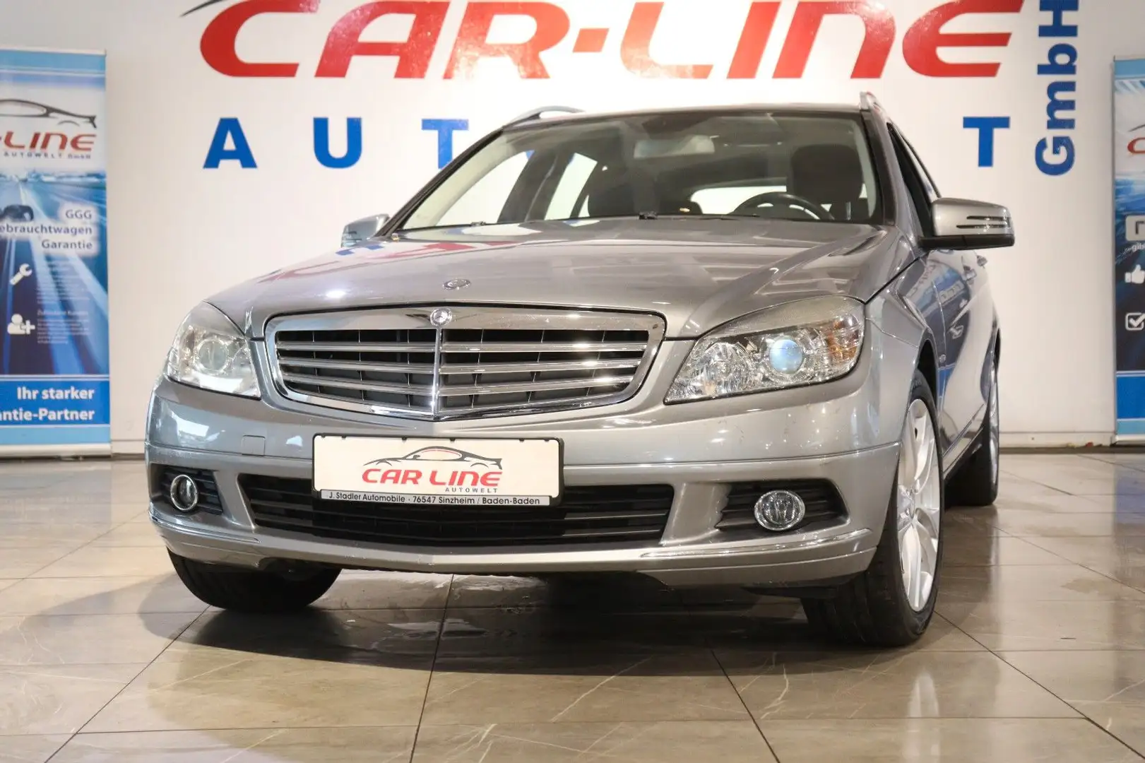 Mercedes-Benz C 180 T T-Modell BE *Automatik*SHZ*Tempomat* Stříbrná - 1