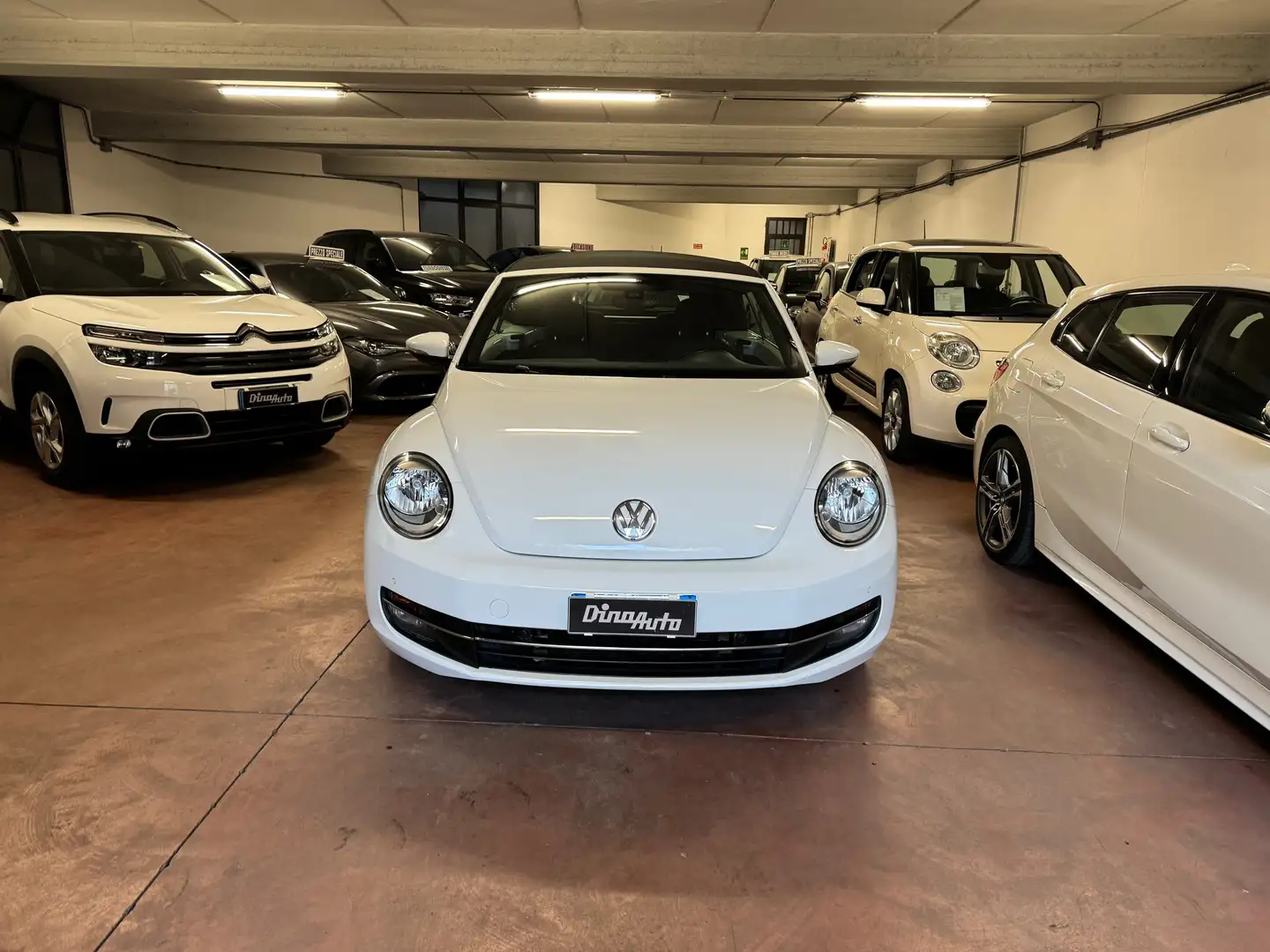 Volkswagen Maggiolino Maggiolino Cabrio 2.0 tdi bm Design 110cv Bianco - 2