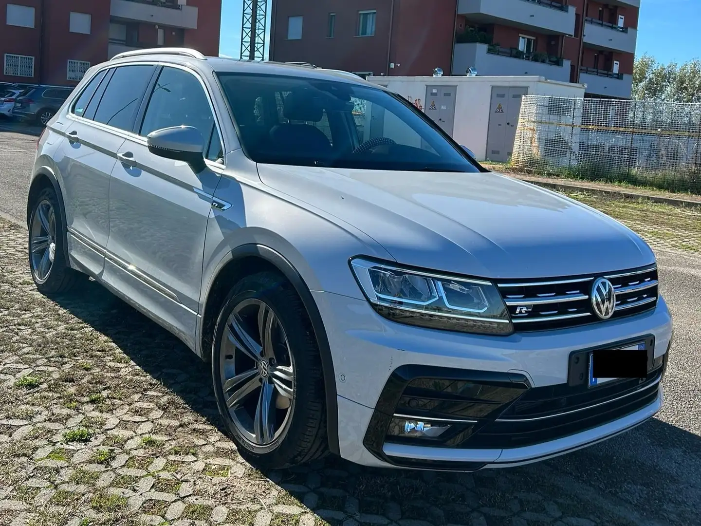 Volkswagen Tiguan Tiguan II 2018 1.6 tdi Sport Rline 115cv Bianco - 1