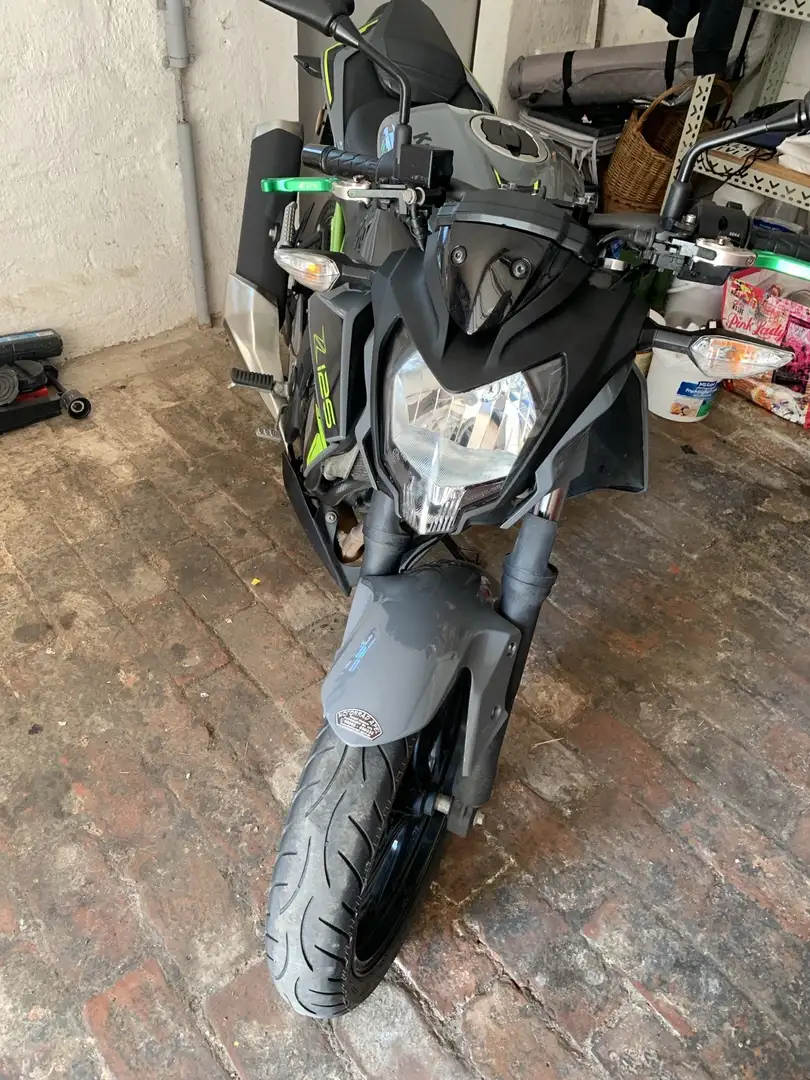 Kawasaki Z 125 Gri - 1