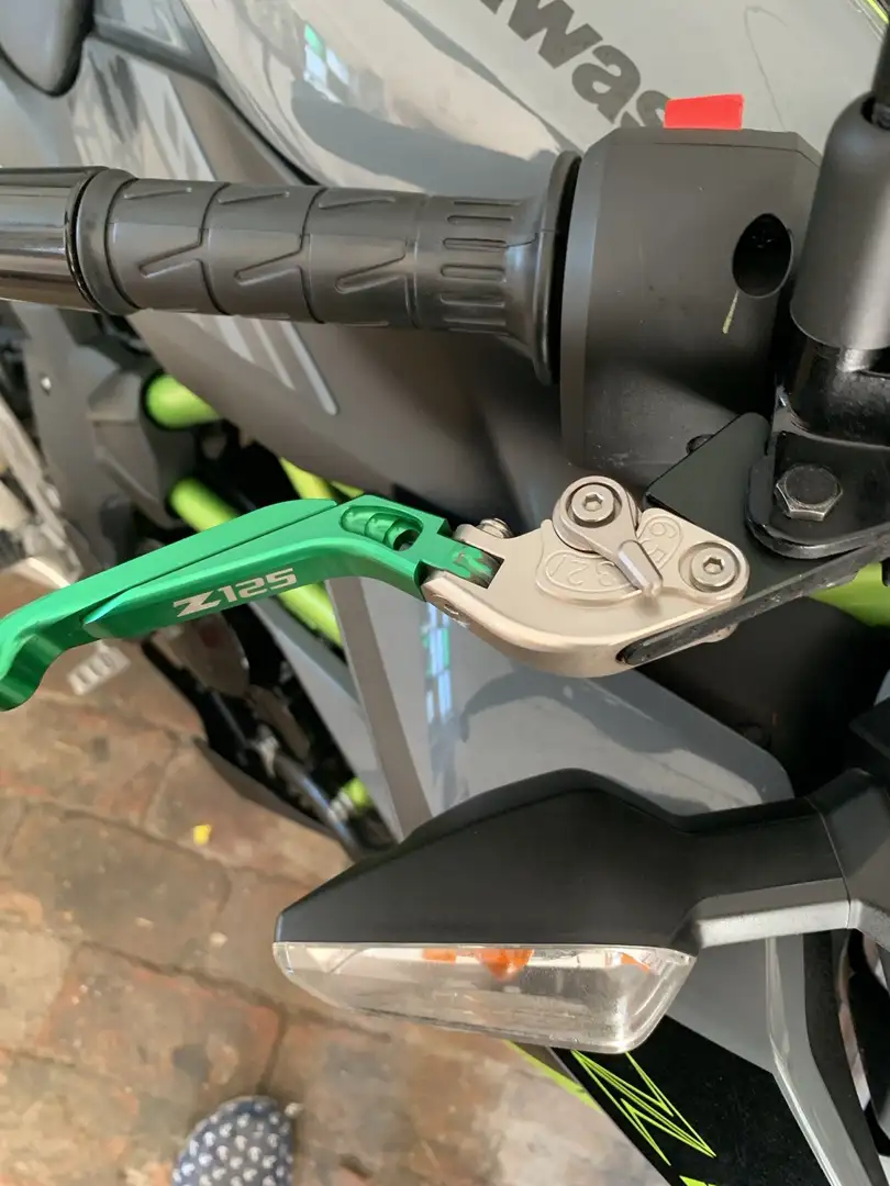 Kawasaki Z 125 Gri - 2