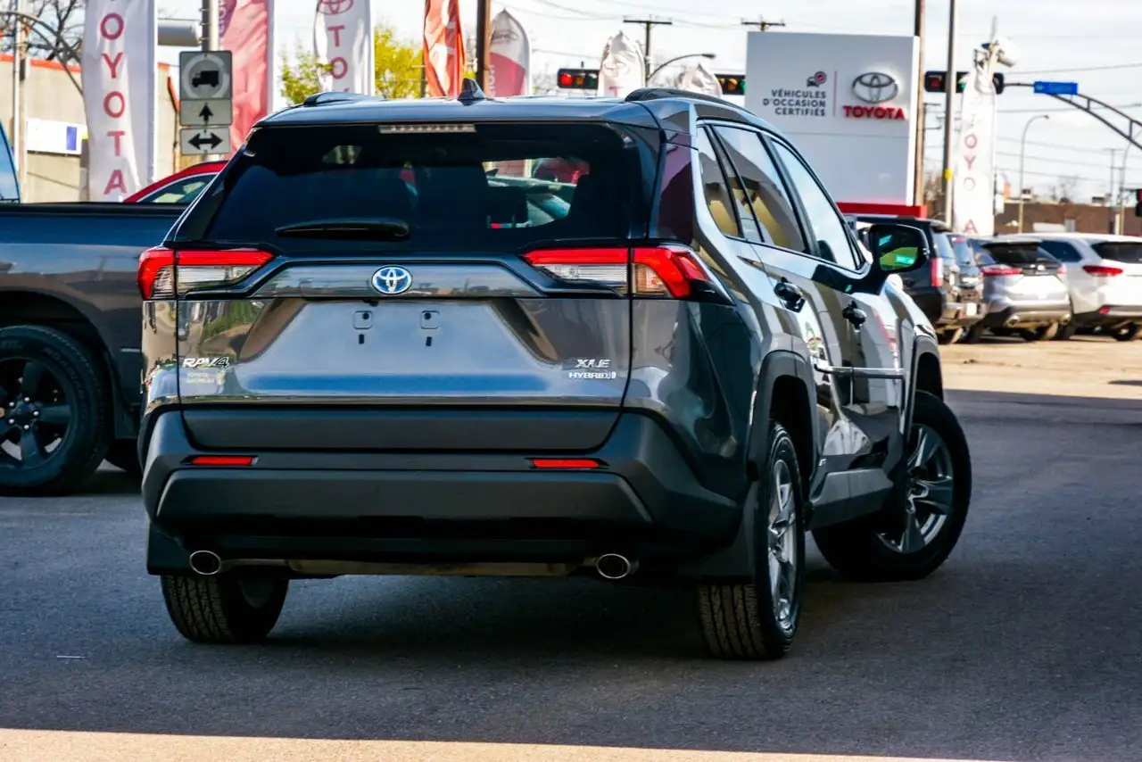 Toyota RAV 4 снимка Toyota RAV 4